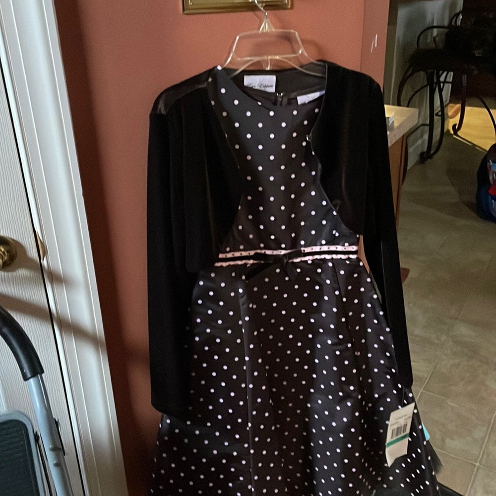 A beautiful 2 piece dress!